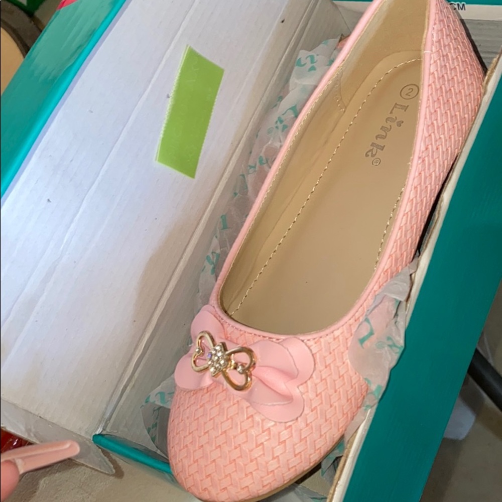 Pink flats